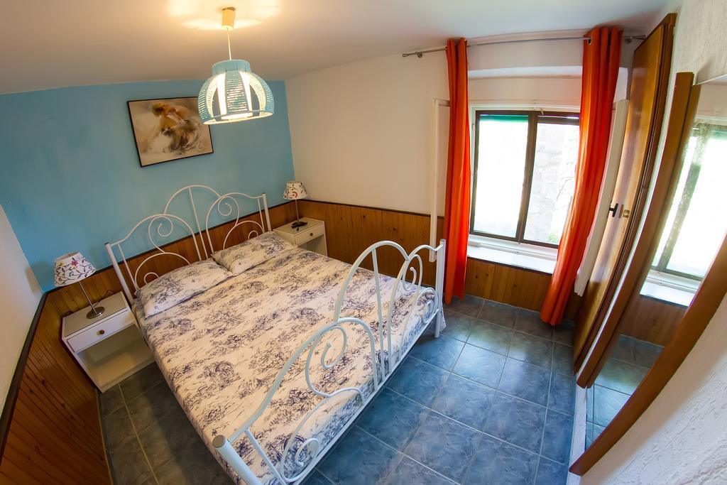Apartments Stefanovski Paradiso Veli Lošinj Стая снимка